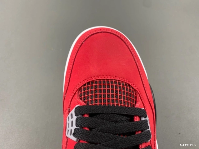 HYPE Retro Bravo Toro 308497-603 Jordan 4 0627